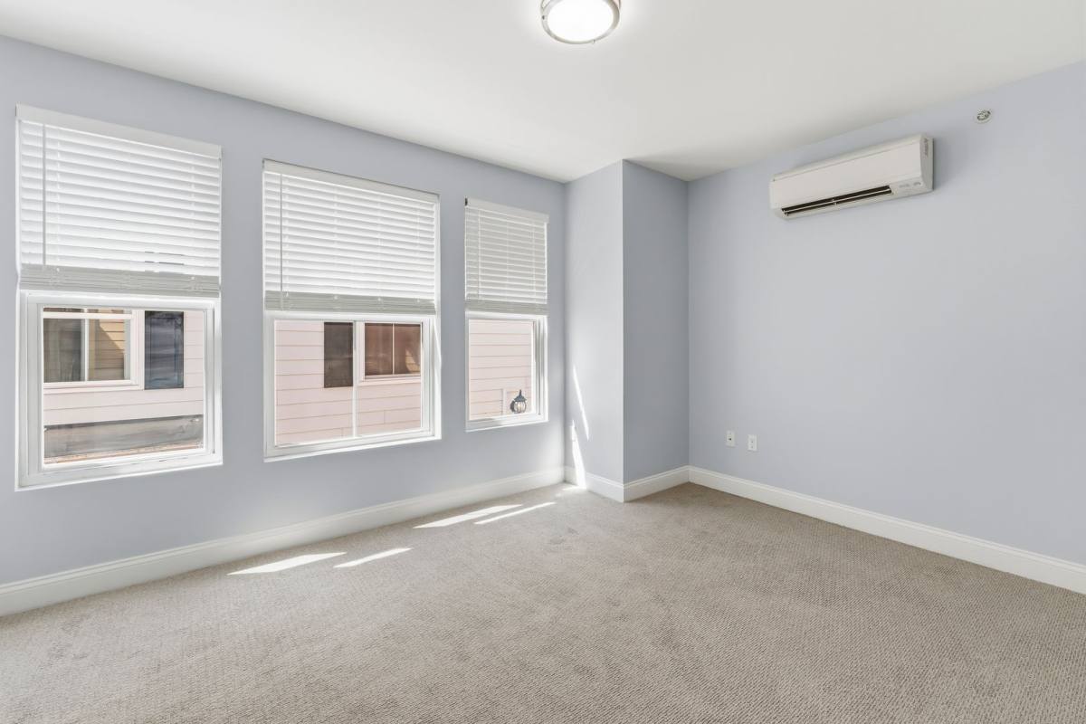 Apartment for rent at 4 US-Route 1 #3C, York, ME 03909