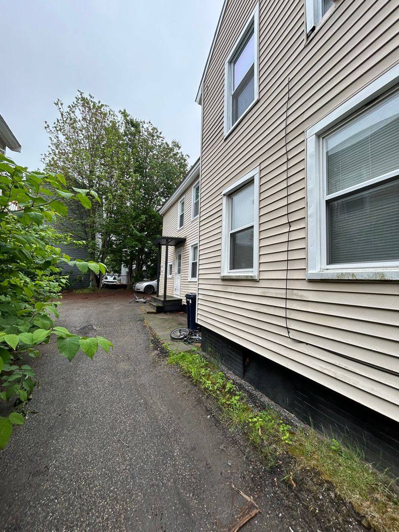 Apartment for rent at 25 Foss St #101, Biddeford, ME 04005
