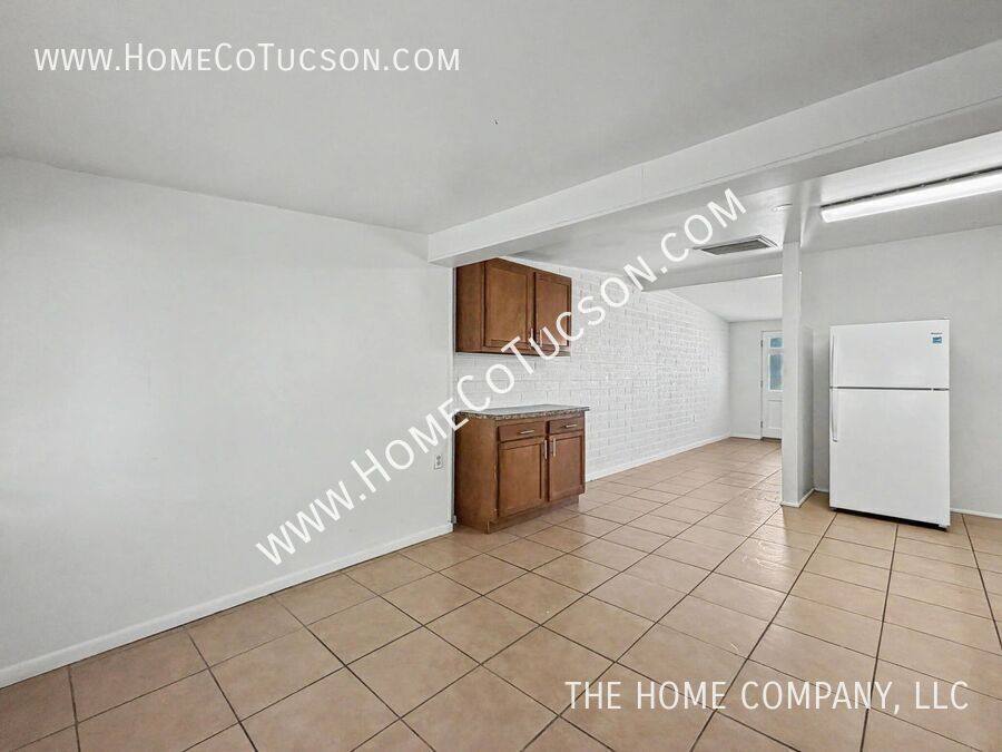 Townhouse for rent at 4938 S Highland Dr, Tucson, AZ 85706