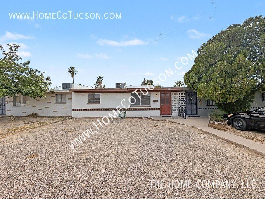 Townhouse for rent at 4938 S Highland Dr, Tucson, AZ 85706