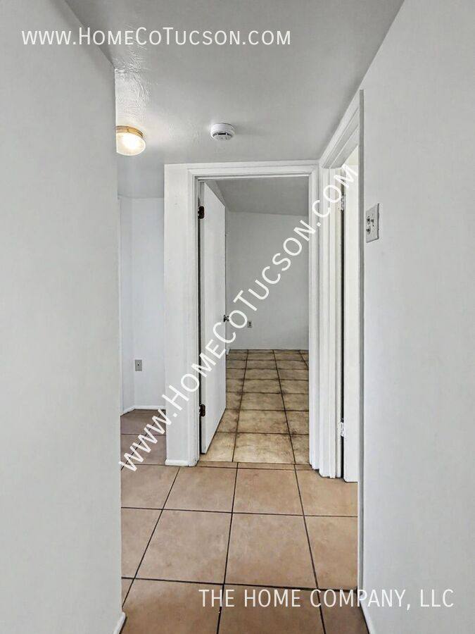 Townhouse for rent at 4938 S Highland Dr, Tucson, AZ 85706
