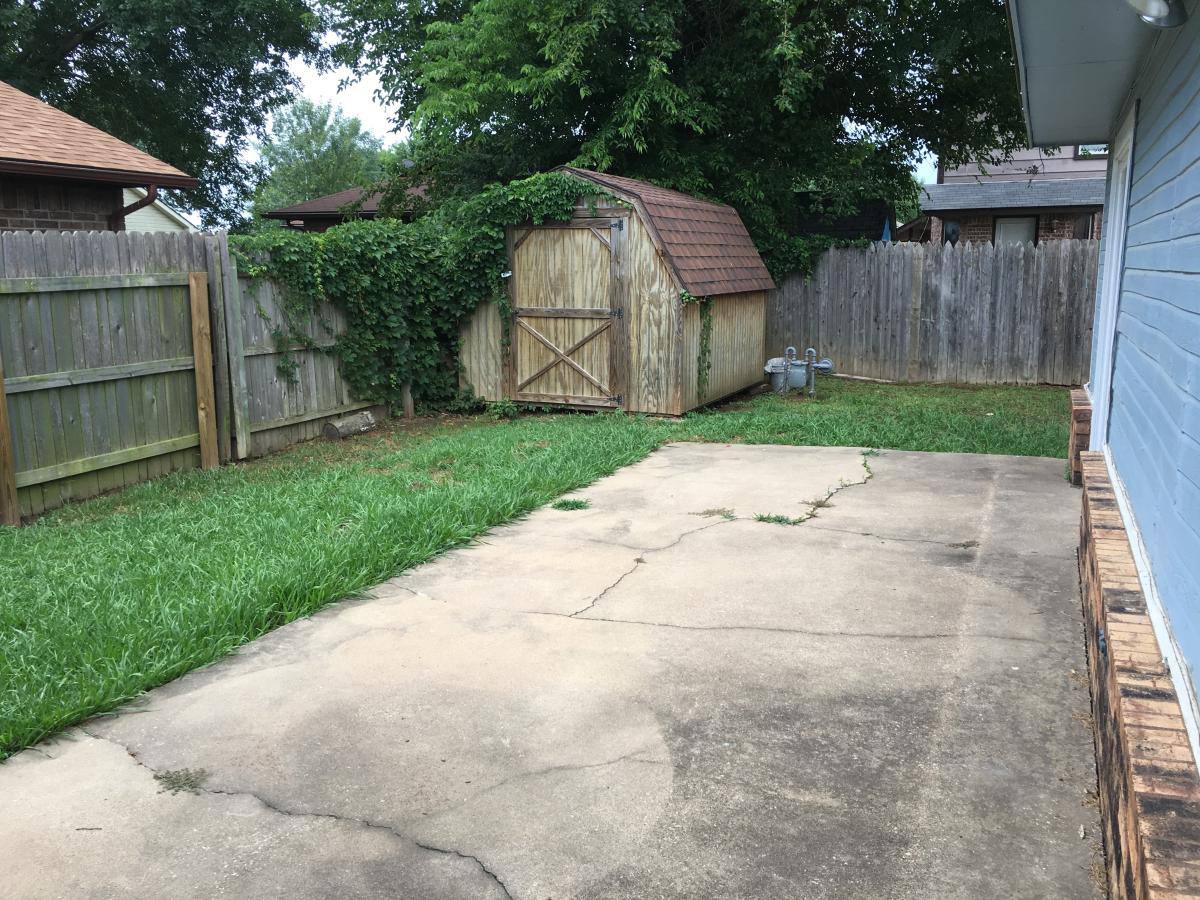 House for rent at 2001 S Cherokee Ave, Claremore, OK 74019