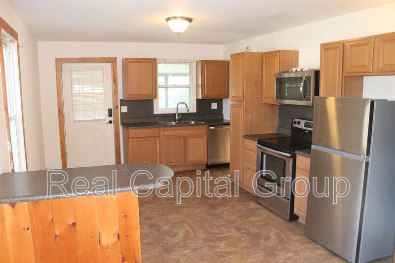 Apartment for rent at 5 Ferris St #2, Mechanicville, NY 12118
