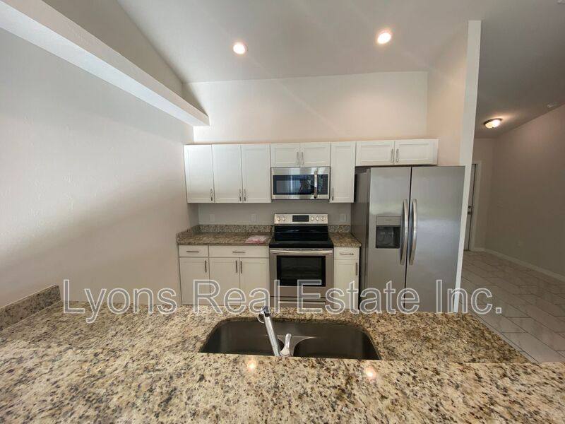 Apartment for rent at 2941 Skyline Blvd, Cape Coral, FL 33914