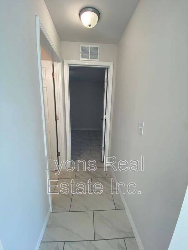 Apartment for rent at 2941 Skyline Blvd, Cape Coral, FL 33914