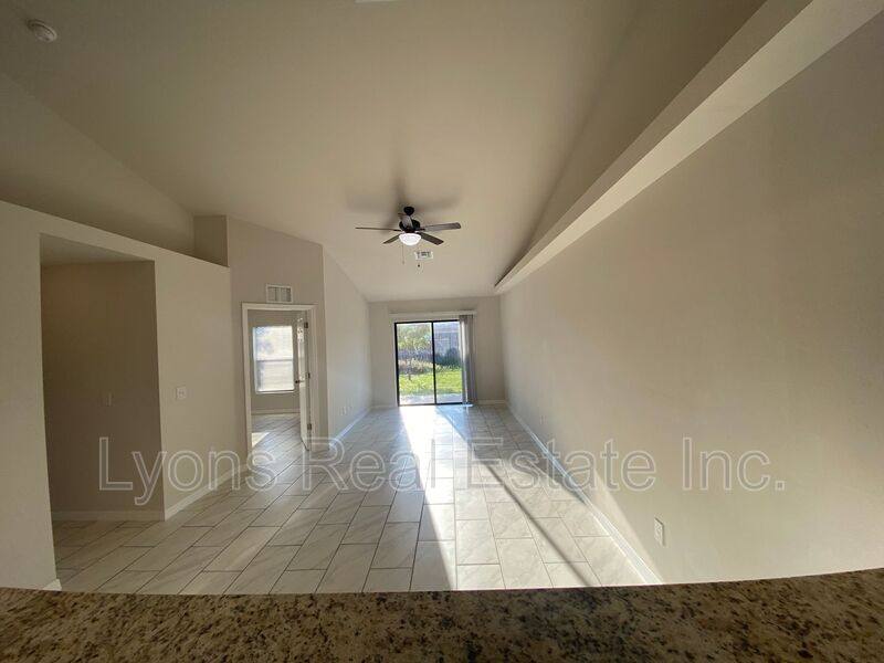 Apartment for rent at 2941 Skyline Blvd, Cape Coral, FL 33914