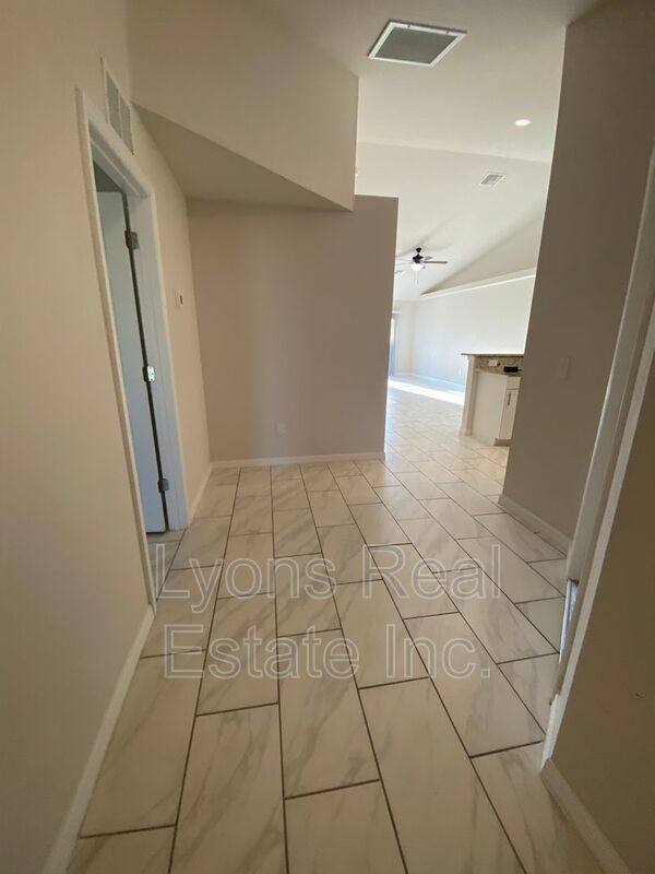 Apartment for rent at 2941 Skyline Blvd, Cape Coral, FL 33914