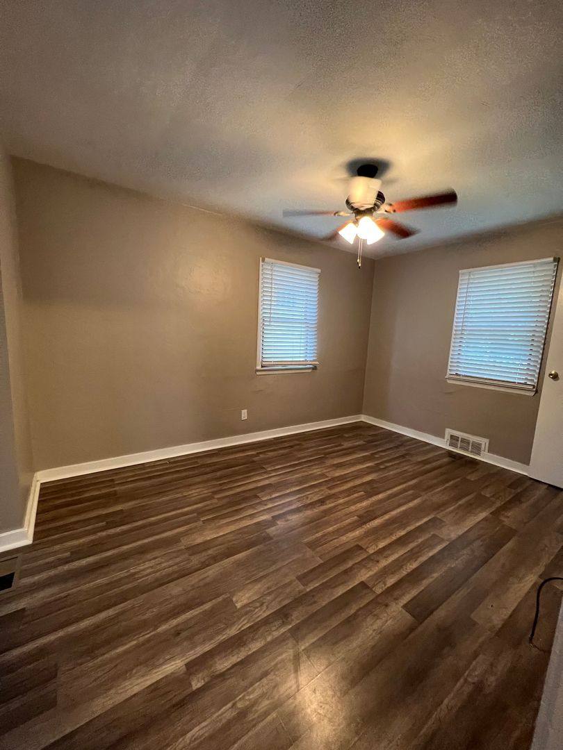 House for rent at 2901 Leola Ave, Pittsburgh, PA 15227