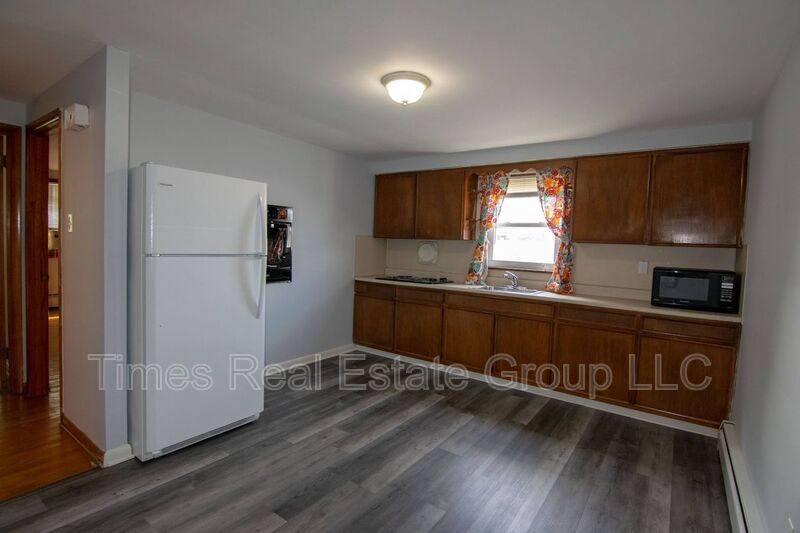 Apartment for rent at 708 Carmen Dr #B, Norristown, PA 19401