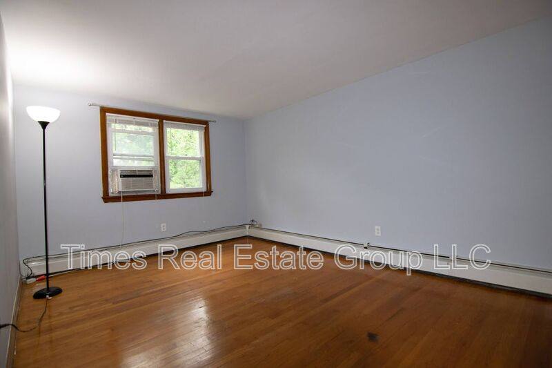 Apartment for rent at 708 Carmen Dr #B, Norristown, PA 19401