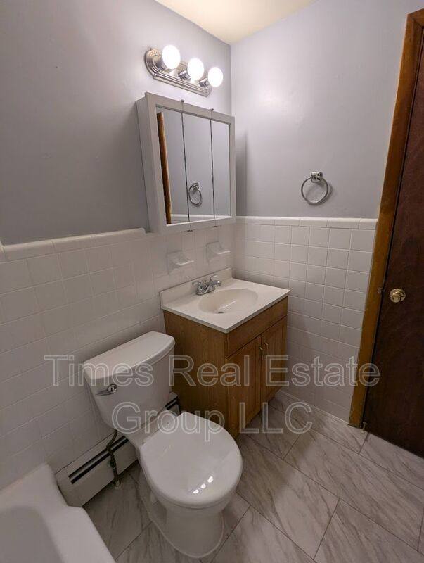 Apartment for rent at 708 Carmen Dr #B, Norristown, PA 19401