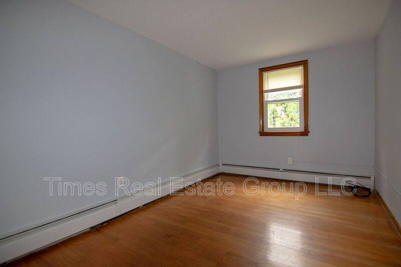Apartment for rent at 708 Carmen Dr #B, Norristown, PA 19401