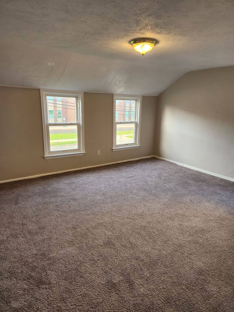 House for rent at 22370 Tracy Ave, Euclid, OH 44123