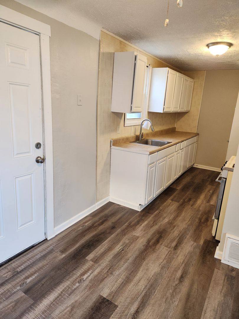 House for rent at 22370 Tracy Ave, Euclid, OH 44123