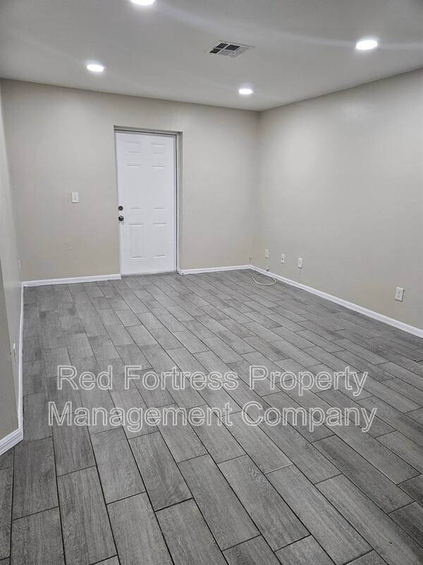 Apartment for rent at 4514 Leonard Blvd S, Lehigh Acres, FL 33973