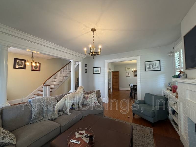 House for rent at 622 S Armistead Ave, Hampton, VA 23669