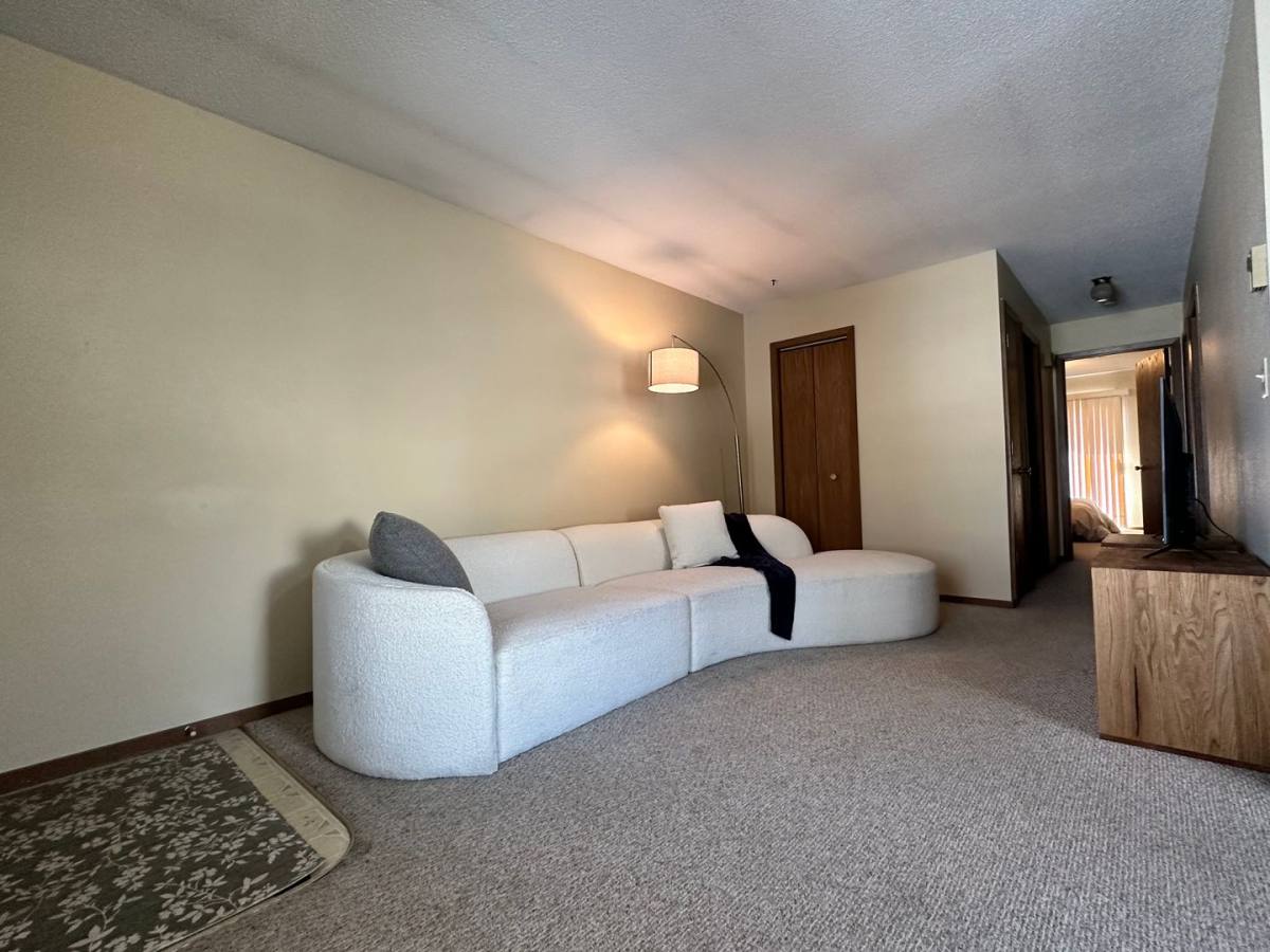 Apartment for rent at 3210 Oak Knoll Dr, Eau Claire, WI 54701