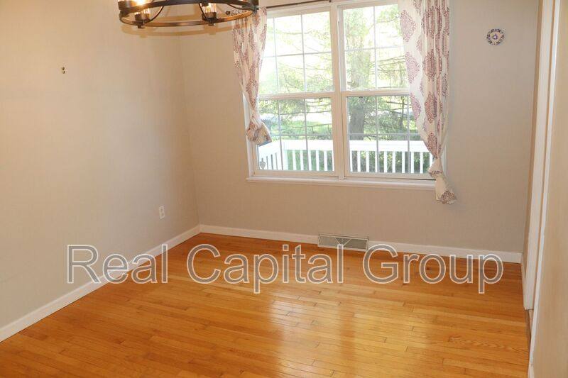 House for rent at 25B Mapleridge Ave, Clifton Park, NY 12065