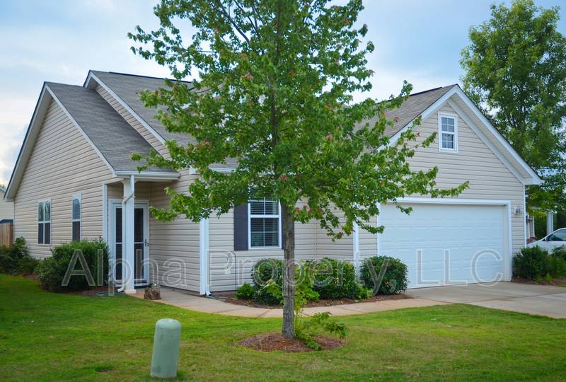 House for rent at 135 Raven Hill Way, Piedmont, SC 29673