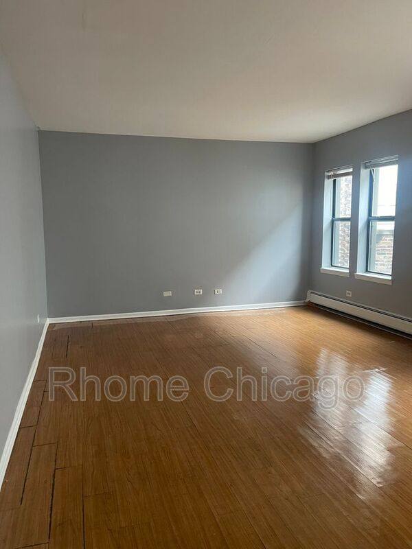 Apartment for rent at 6938 S Clyde Ave #310, Chicago, IL 60649