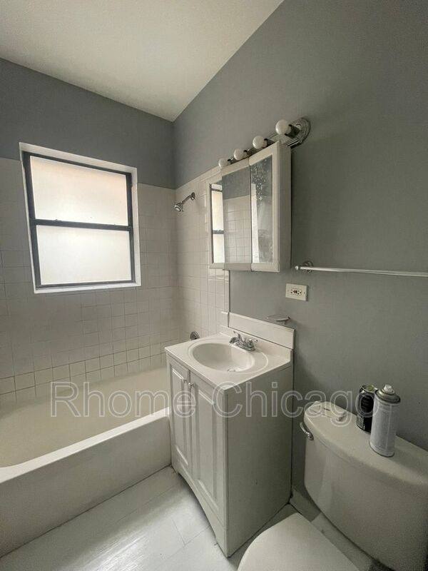 Apartment for rent at 6938 S Clyde Ave #310, Chicago, IL 60649