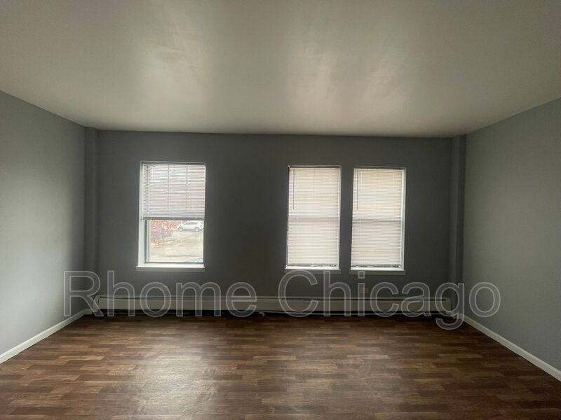 Apartment for rent at 6938 S Clyde Ave #213, Chicago, IL 60649