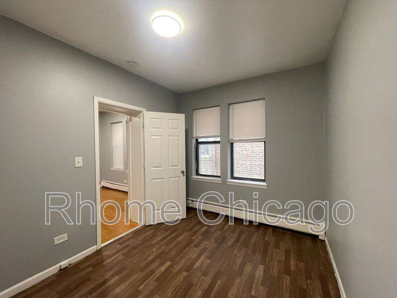 Apartment for rent at 6938 S Clyde Ave #213, Chicago, IL 60649