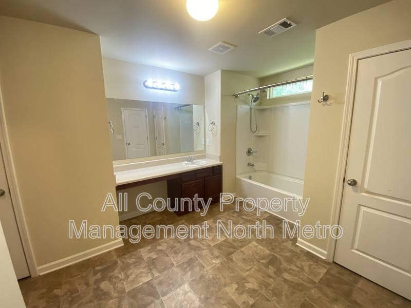 House for rent at 114 Kasey Dr, Woodstock, GA 30189