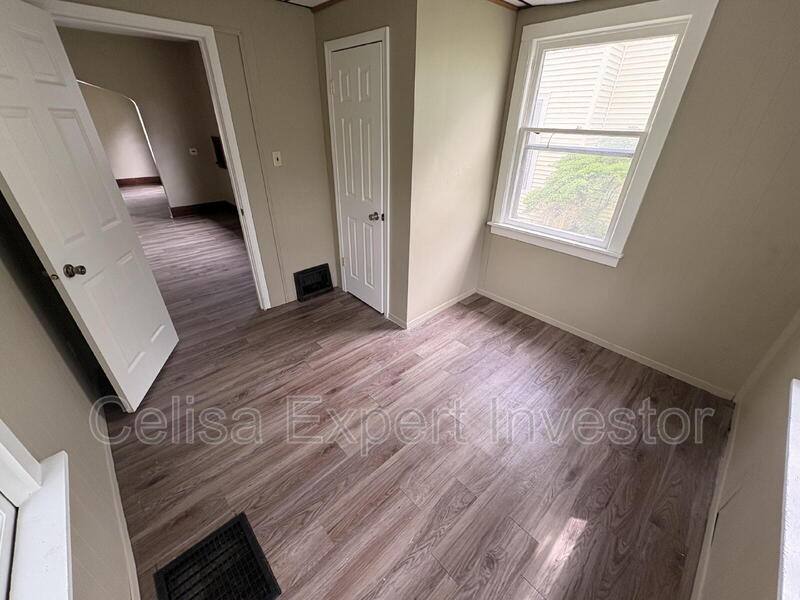 House for rent at 1353 Huestis Ave, Fort Wayne, IN 46807