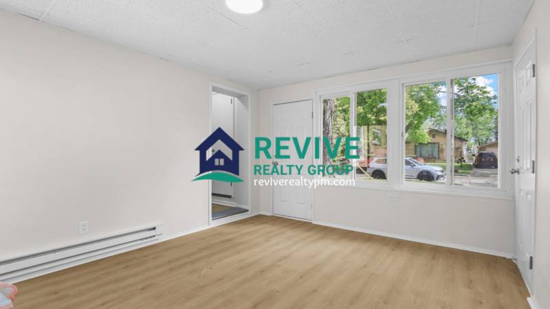 House for rent at 36665 Angeline Circle, Livonia, MI 48150