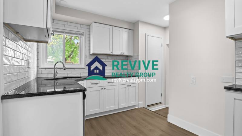 House for rent at 36665 Angeline Circle, Livonia, MI 48150