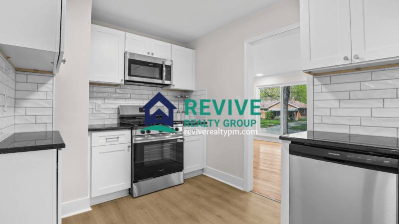 House for rent at 36665 Angeline Circle, Livonia, MI 48150