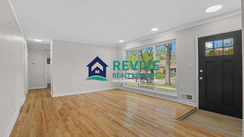 House for rent at 36665 Angeline Circle, Livonia, MI 48150
