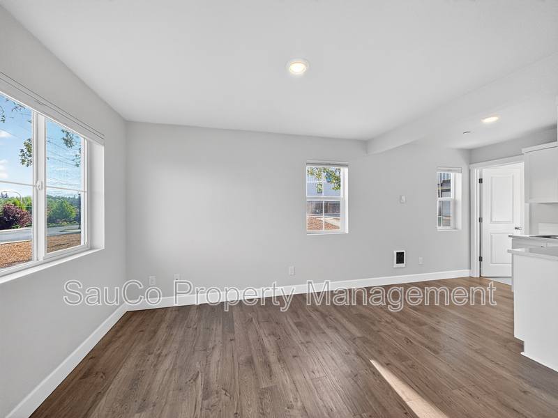 Townhouse for rent at 17022 SW Lemongrass Lane, Portland, OR 97223