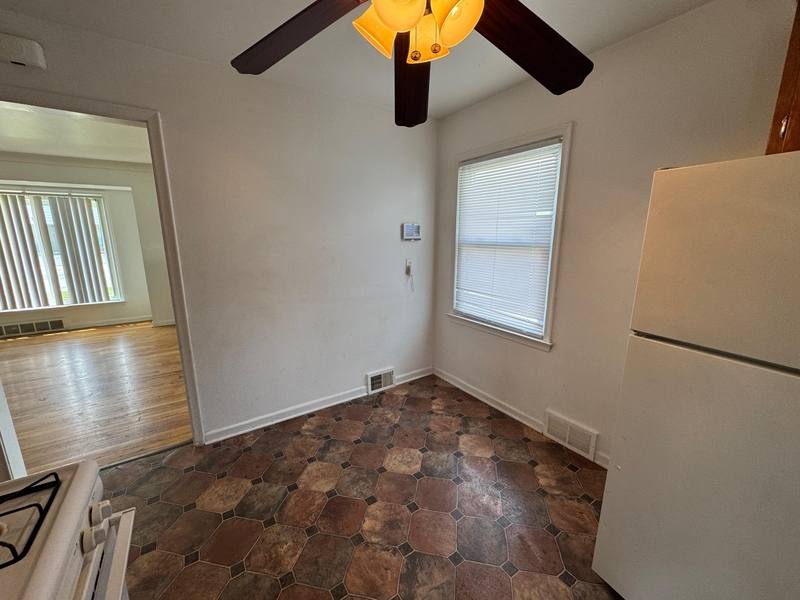 House for rent at 14615 Stephens Rd, Eastpointe, MI 48021