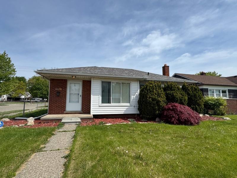 House for rent at 14615 Stephens Rd, Eastpointe, MI 48021