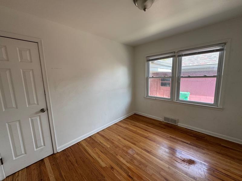 House for rent at 14615 Stephens Rd, Eastpointe, MI 48021