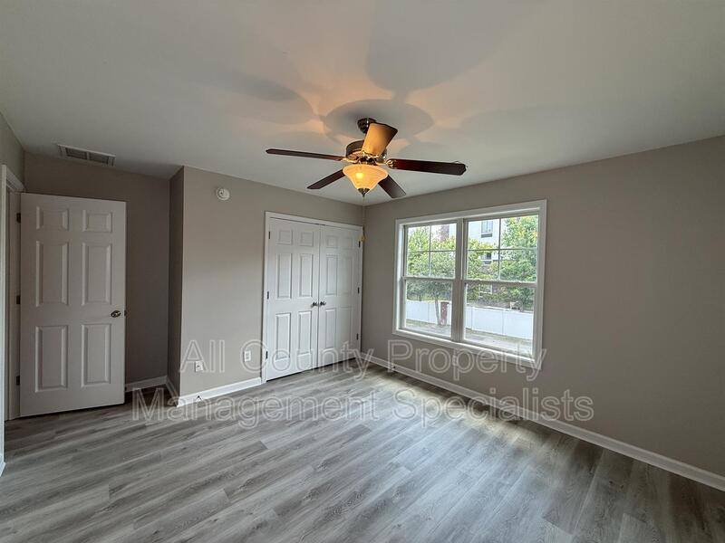 Townhouse for rent at 833 Forest Park Rd, Columbia, SC 29209