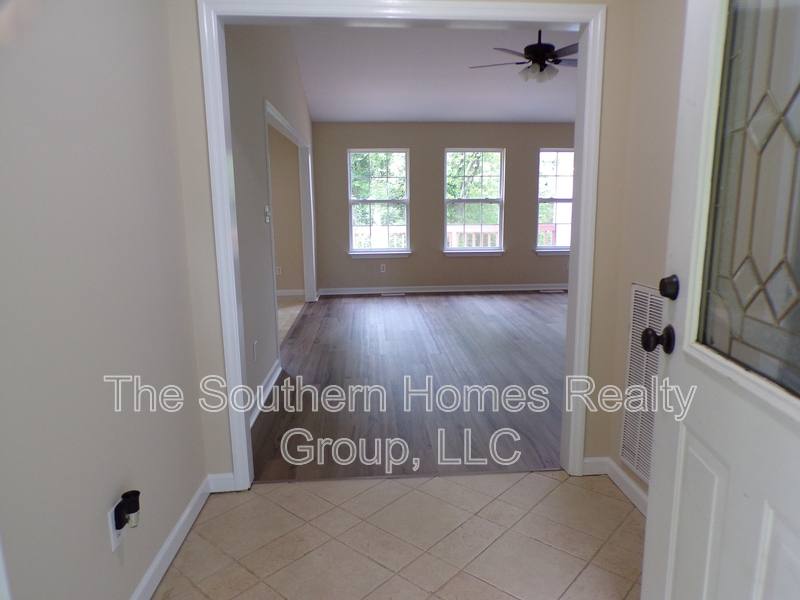 House for rent at 1425 Hammerhill Rd, Athens, TN 37303