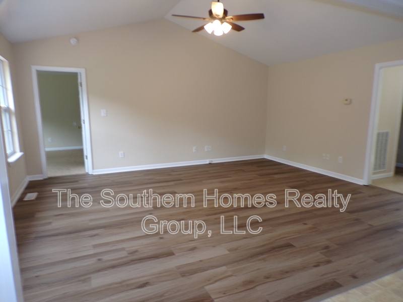 House for rent at 1425 Hammerhill Rd, Athens, TN 37303