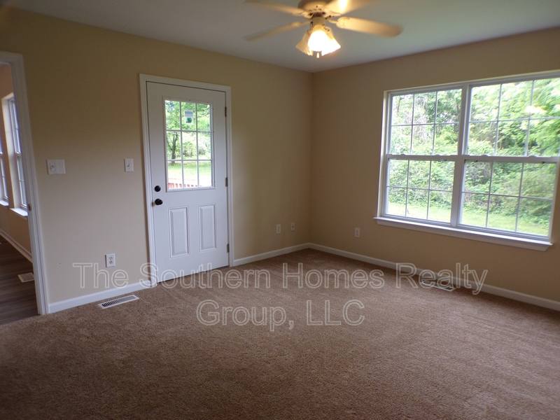 House for rent at 1425 Hammerhill Rd, Athens, TN 37303