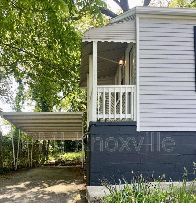 House for rent at 926 Ledgerwood Ave, Knoxville, TN 37917