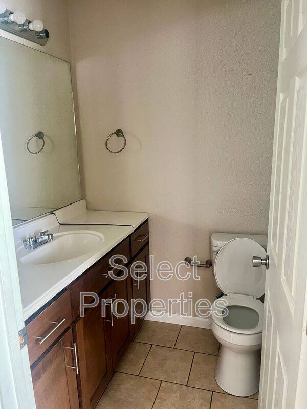 House for rent at 127 Drake, Jonesboro, AR 72401