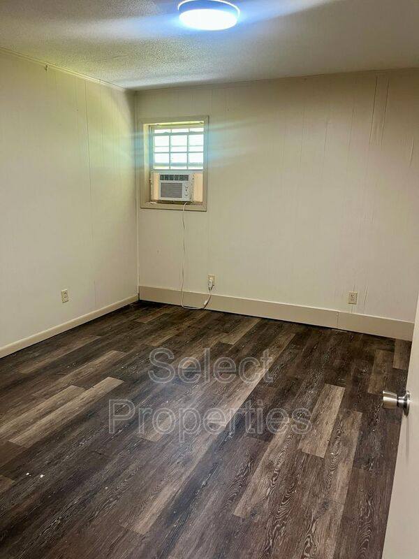 Apartment for rent at 1011 Walnut St #1, Jonesboro, AR 72401