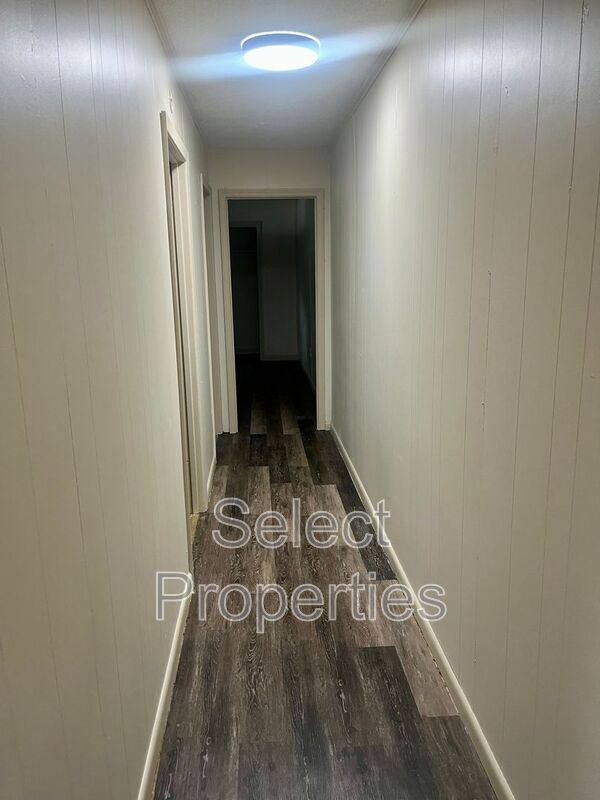 Apartment for rent at 1011 Walnut St #1, Jonesboro, AR 72401