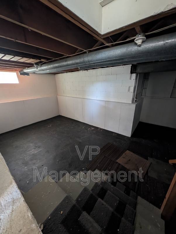 House for rent at 4547 Main St, Davenport, IA 52806