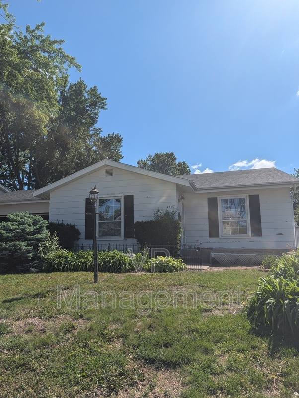 House for rent at 4547 Main St, Davenport, IA 52806