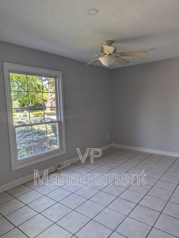 House for rent at 4547 Main St, Davenport, IA 52806