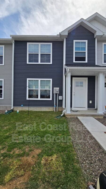 Townhouse for rent at 8780 Hillside Way, Waynesboro, PA 17268