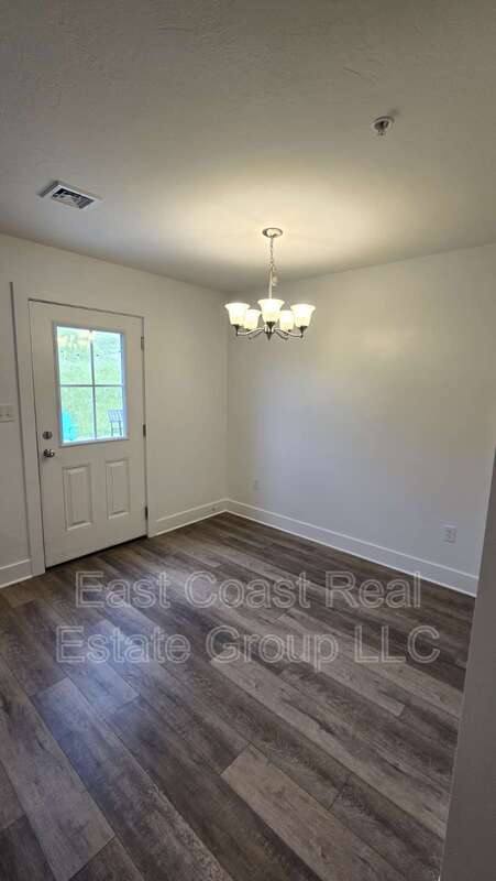 Townhouse for rent at 8780 Hillside Way, Waynesboro, PA 17268
